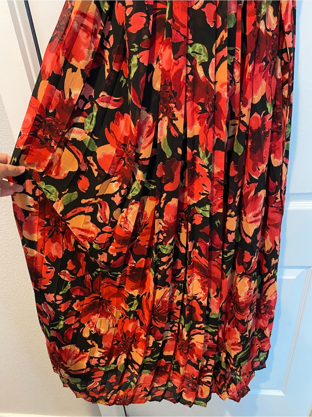 Vici Red Floral Cutout Halter Maxi Dress - Picture 5 of 7